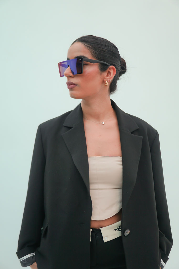 GIGI XL - BLACK